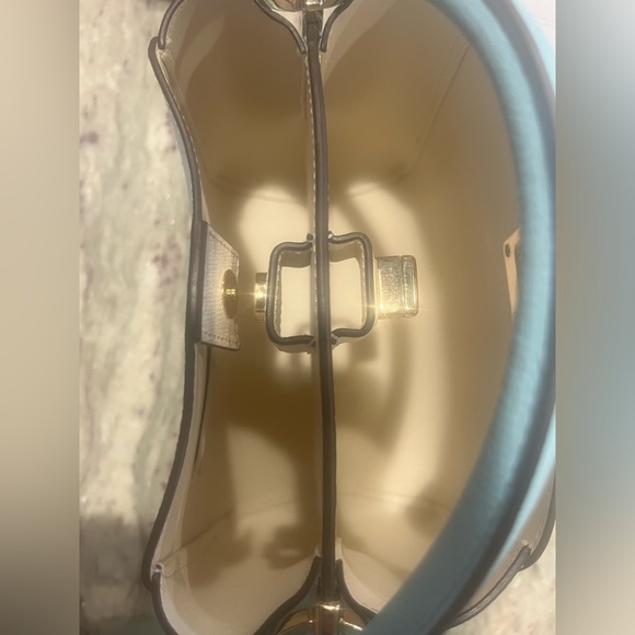 Kate Spade awesome purse - Picture 5 of 11